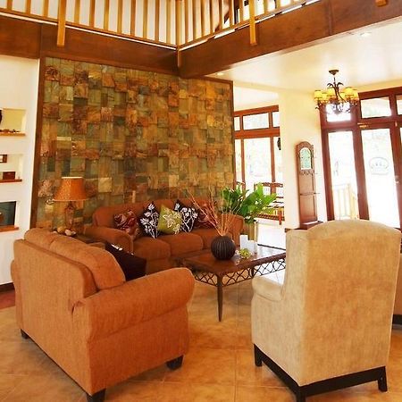 קגיאן דה אורו Pinegrove Lodge Mountain Resort מראה חיצוני תמונה